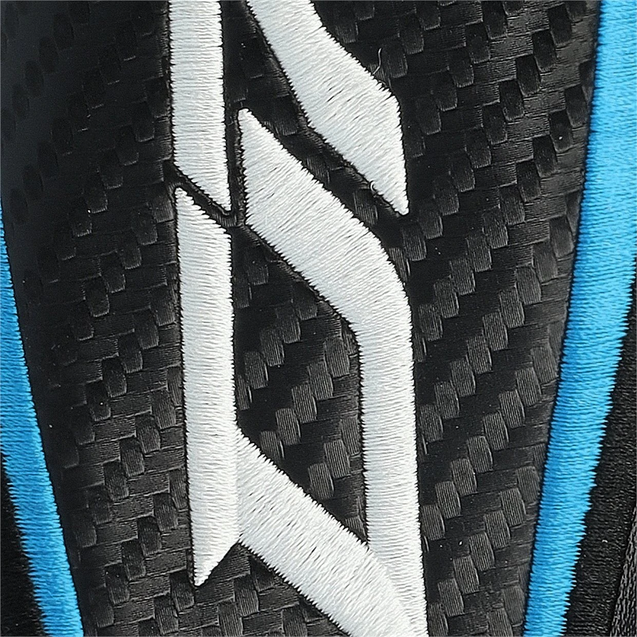 Wilson Staff D7 Hybrid Headcover 2 Wilson Staff D7 Hybrid Headcover - Image 2